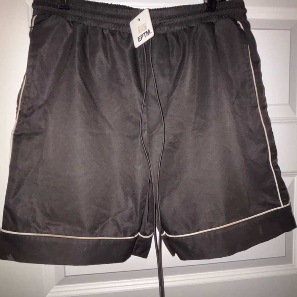 Men's Gray Shorts